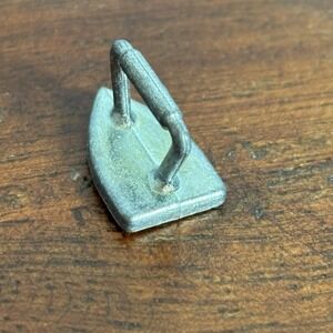 Monopoly Replacement Piece: Classic Iron Vintage 1985